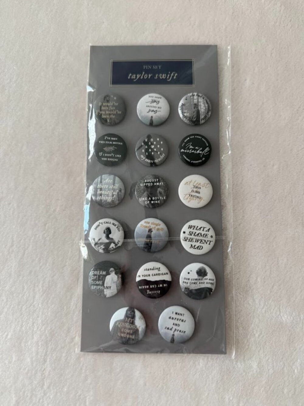 Taylor Swift "folklore" album lyric tracklist 17-pin set